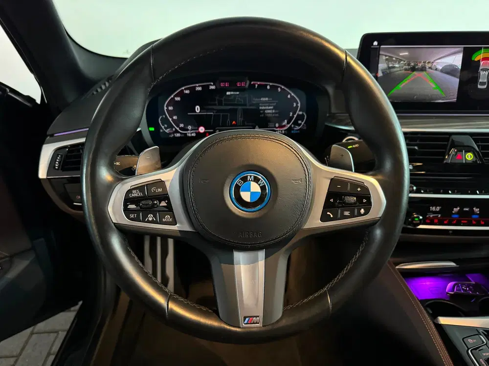 BMW 5-serie 545e xDrive Pano uit 2022, foto 7