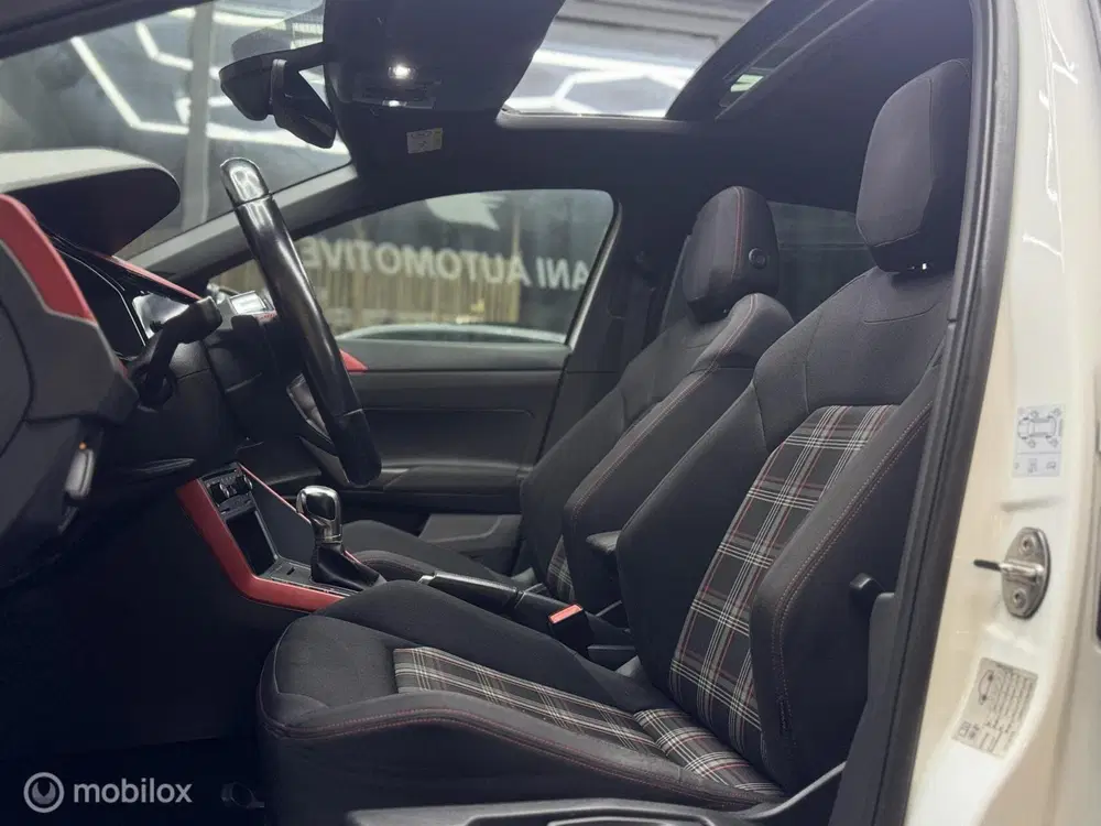 Volkswagen Polo 2.0 TSI GTI uit 2019, foto 11