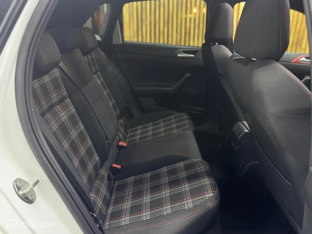 Volkswagen Polo 2.0 TSI GTI uit 2019, foto 14