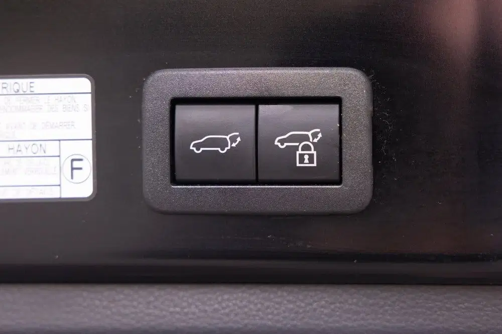 Toyota Corolla Cross Hybrid 180 Executive (bj 2025) uit 2025, foto 6