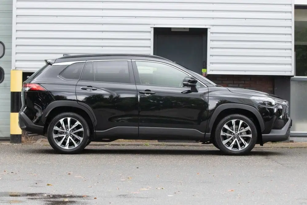 Toyota Corolla Cross Hybrid 180 Executive (bj 2025) uit 2025, foto 7