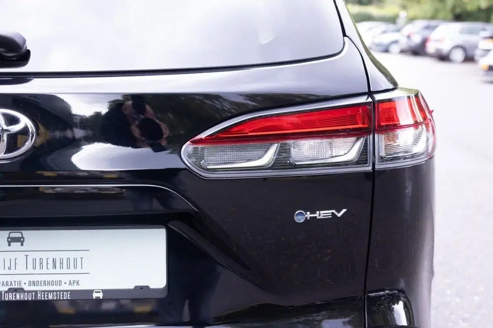 Toyota Corolla Cross Hybrid 180 Executive (bj 2025) uit 2025, foto 8