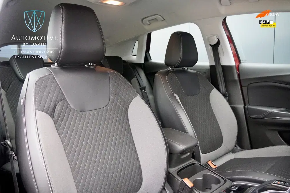 Opel Grandland 1.6 TURBO 229 pk HYBRID BUSINESS AUTOMAAT uit 2021, foto 12