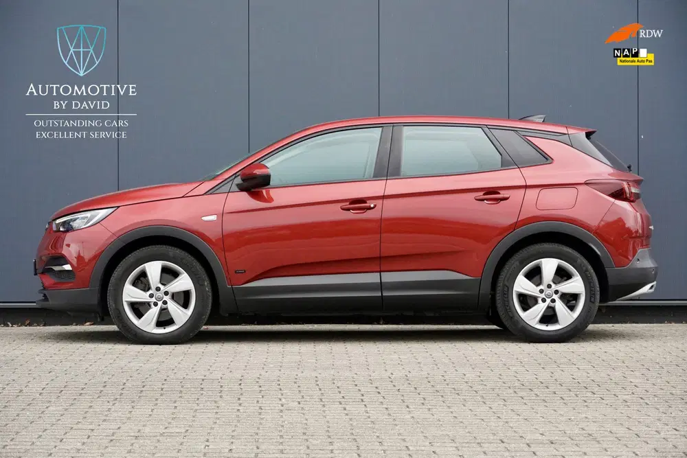 Opel Grandland 1.6 TURBO 229 pk HYBRID BUSINESS AUTOMAAT uit 2021, foto 5