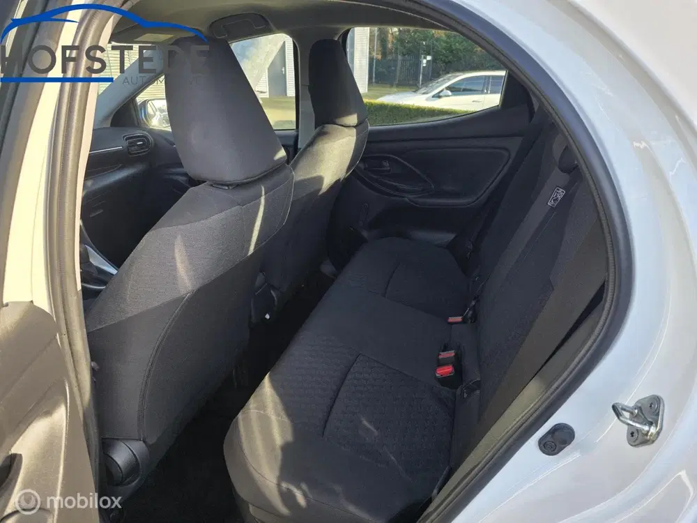 Toyota Yaris 1.5 Hybrid Active uit 2023, foto 12