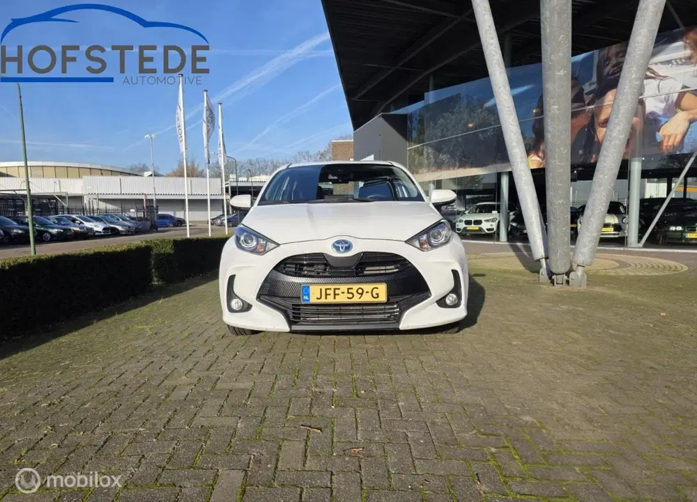 Toyota Yaris 1.5 Hybrid Active uit 2023, foto 2
