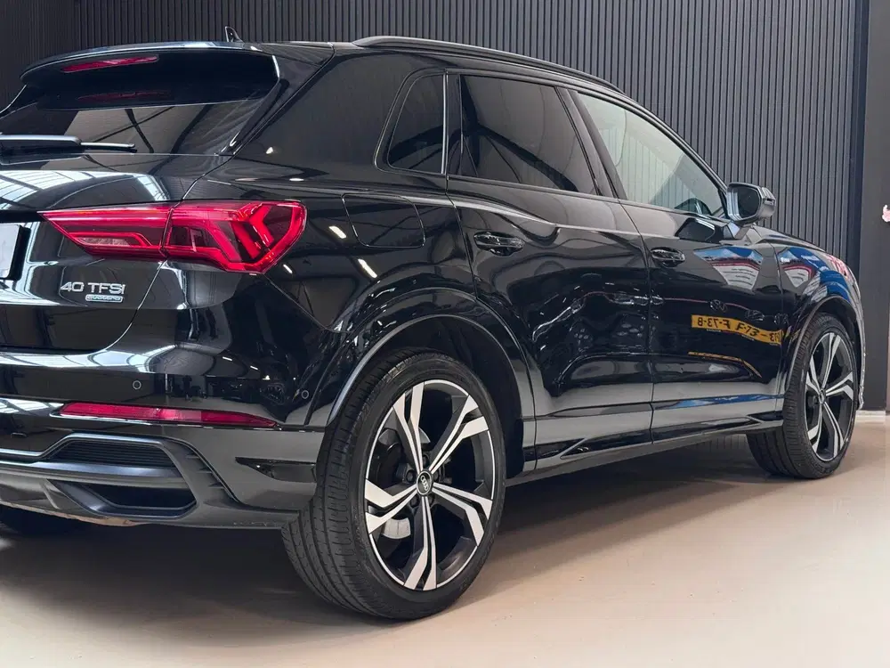 Audi Q3 40 TFSI quattro 3X S-LINE uit 2020, foto 4
