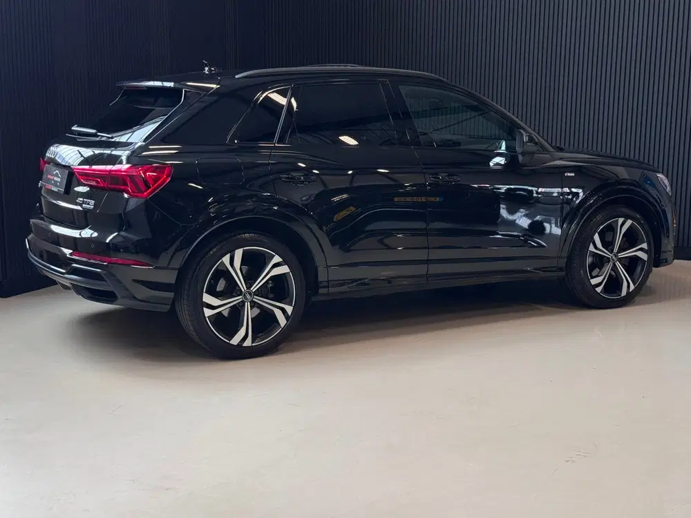Audi Q3 40 TFSI quattro 3X S-LINE uit 2020, foto 8