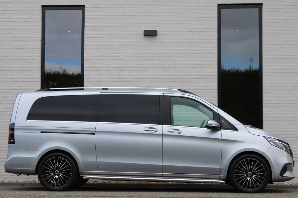 Mercedes-Benz EQV 300 L3 uit 2024, foto 5