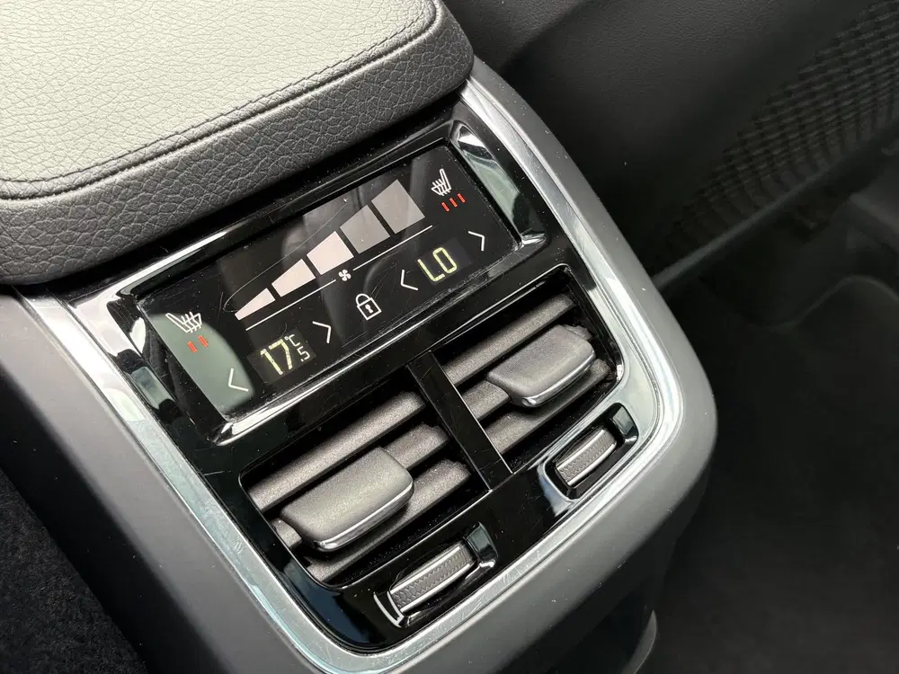 Volvo XC90 2.0 T8 Recharge AWD uit 2021, foto 14