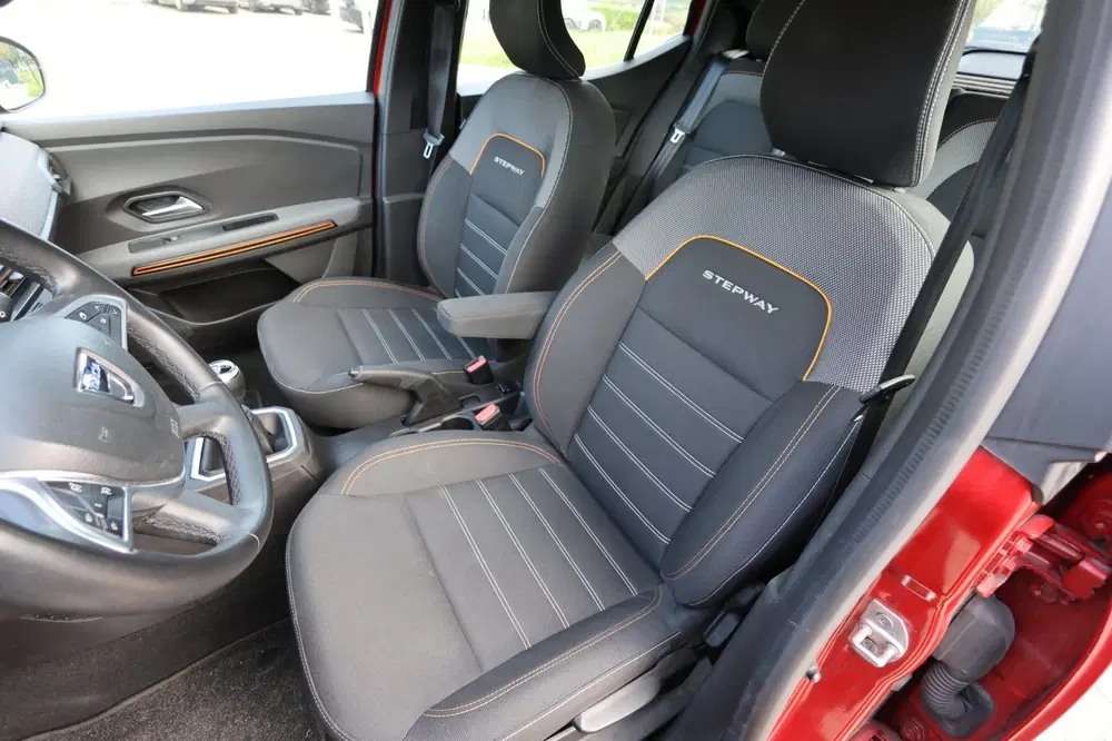 Dacia Sandero 1.0 TCe 100 Bi-Fuel Expression LPG Trekhaa uit 2021, foto 3