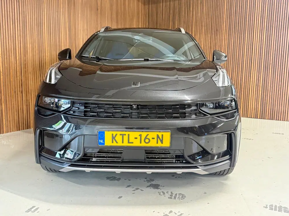 Lynk & Co 01 1.5 uit 2023, foto 3