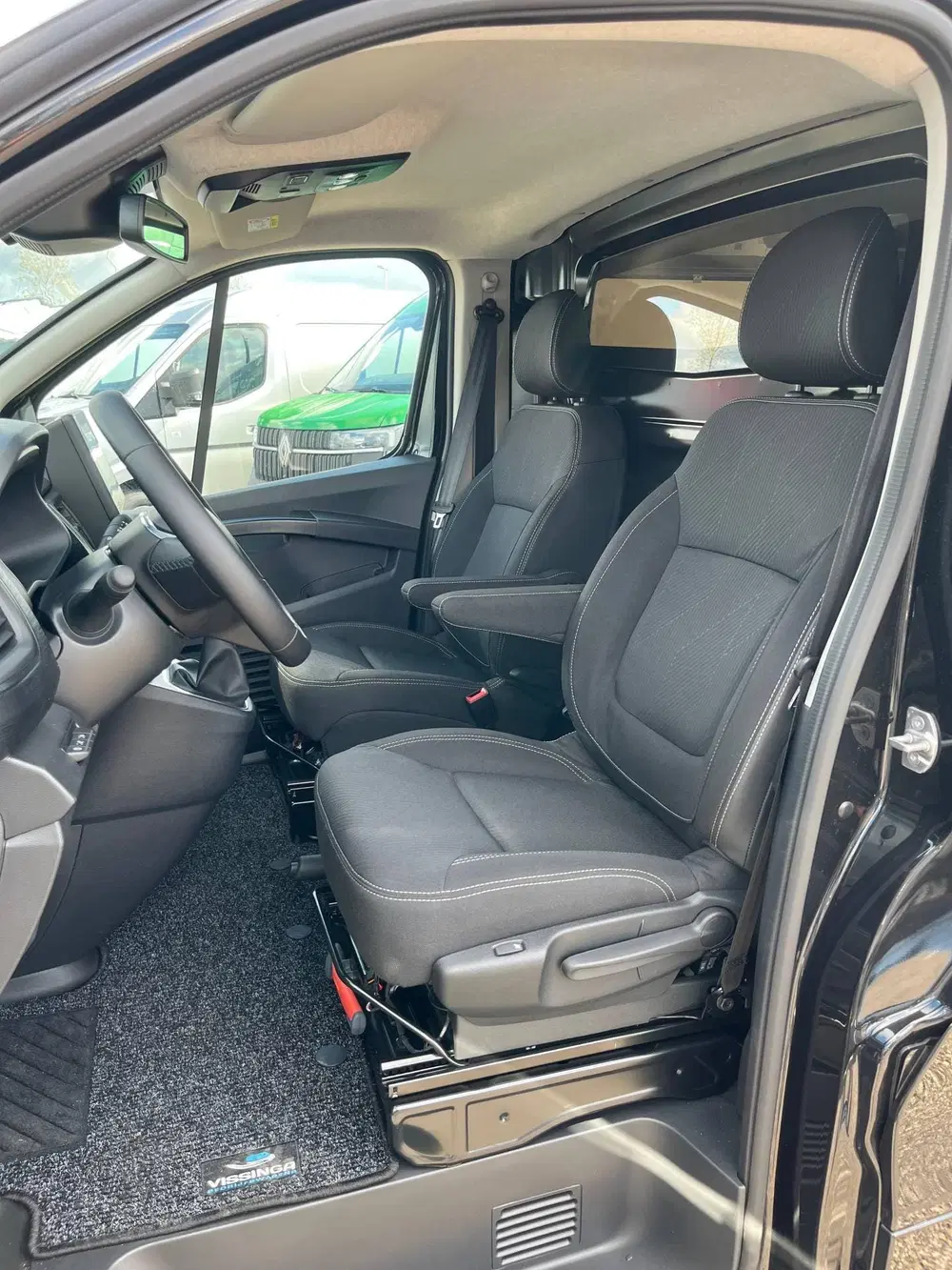 Renault Trafic L2H1 170 pk Automaat Vissinga Special uit 2024, foto 4