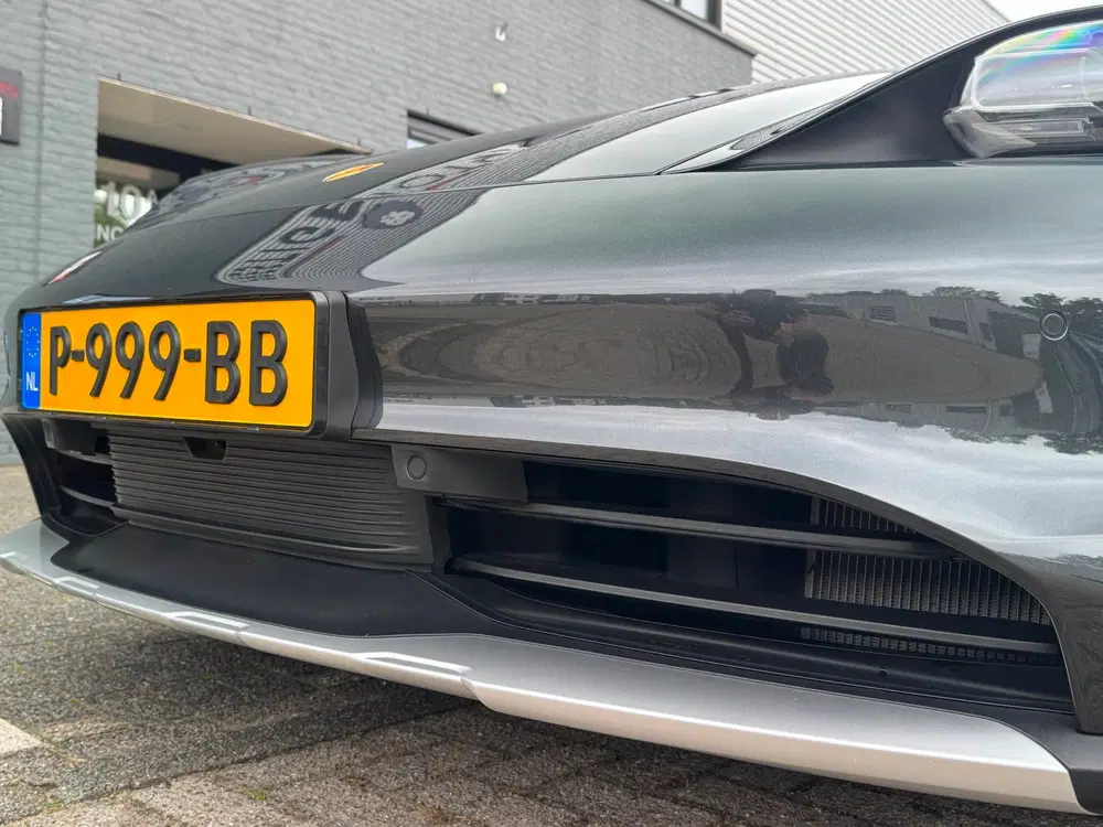 Porsche Taycan 4 Luchtvering uit 2022, foto 6