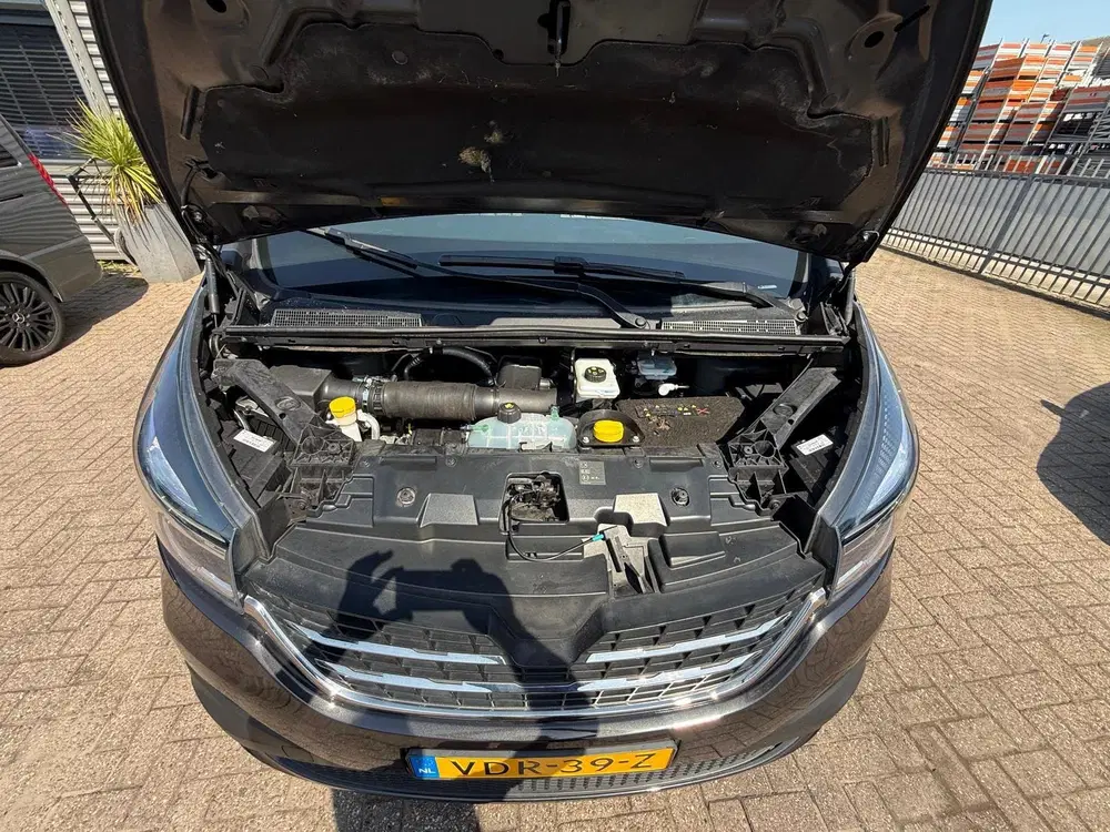 Renault Trafic 2.0 dCi 145 Lederen Bekleding uit 2019, foto 11
