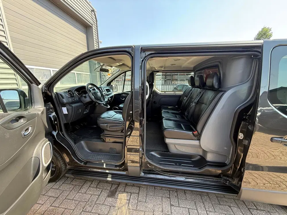 Renault Trafic 2.0 dCi 145 Lederen Bekleding uit 2019, foto 13