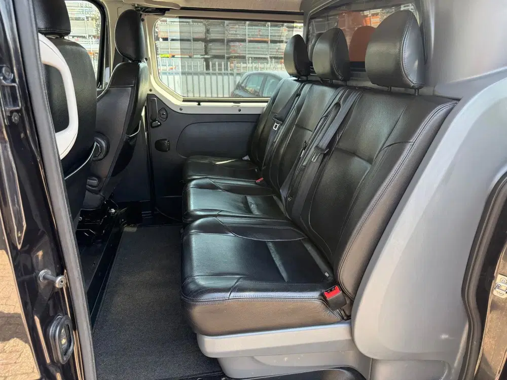 Renault Trafic 2.0 dCi 145 Lederen Bekleding uit 2019, foto 14