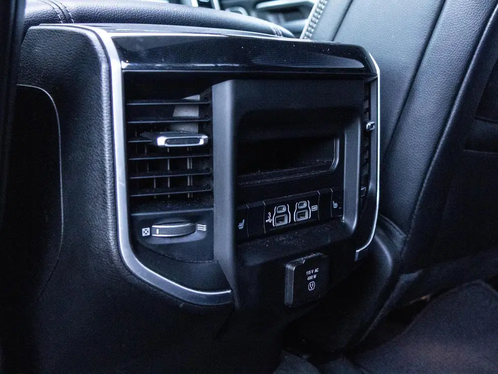 Dodge RAM 5.7 V8 4x4 Crew Cab Laramie Night uit 2020, foto 15