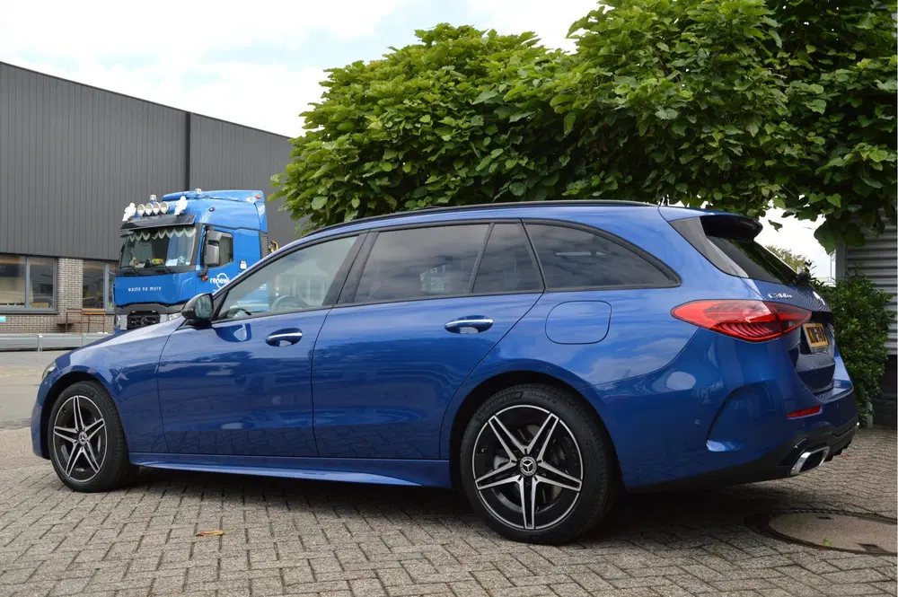 Mercedes-Benz C-Klasse 300 e AMG Line PANORAMADAK uit 2025, foto 10