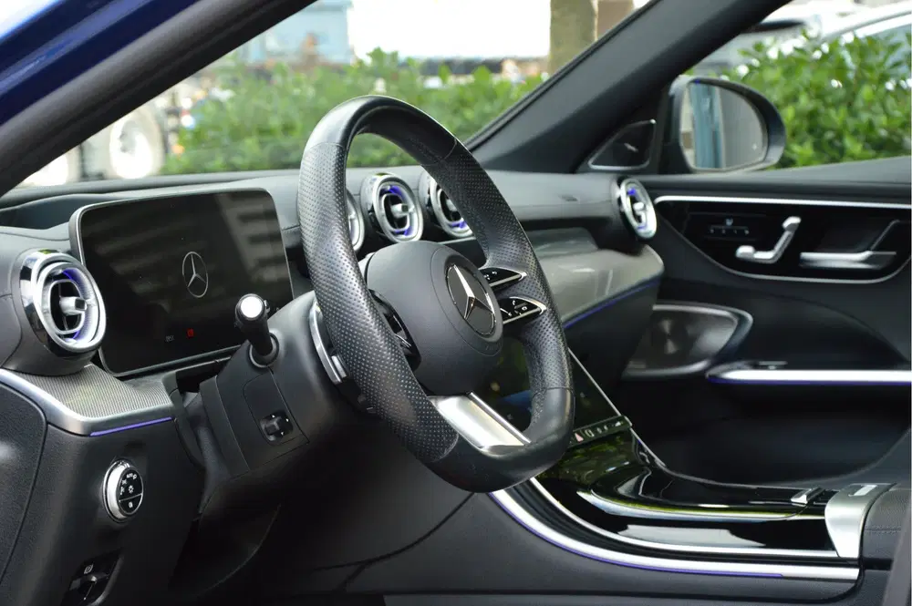 Mercedes-Benz C-Klasse 300 e AMG Line PANORAMADAK uit 2025, foto 15