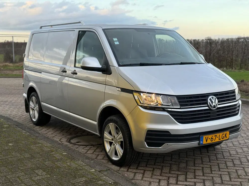 Volkswagen Transporter 2.0 TDI L1H1 150PK Automaat Highline uit 2019, foto 5