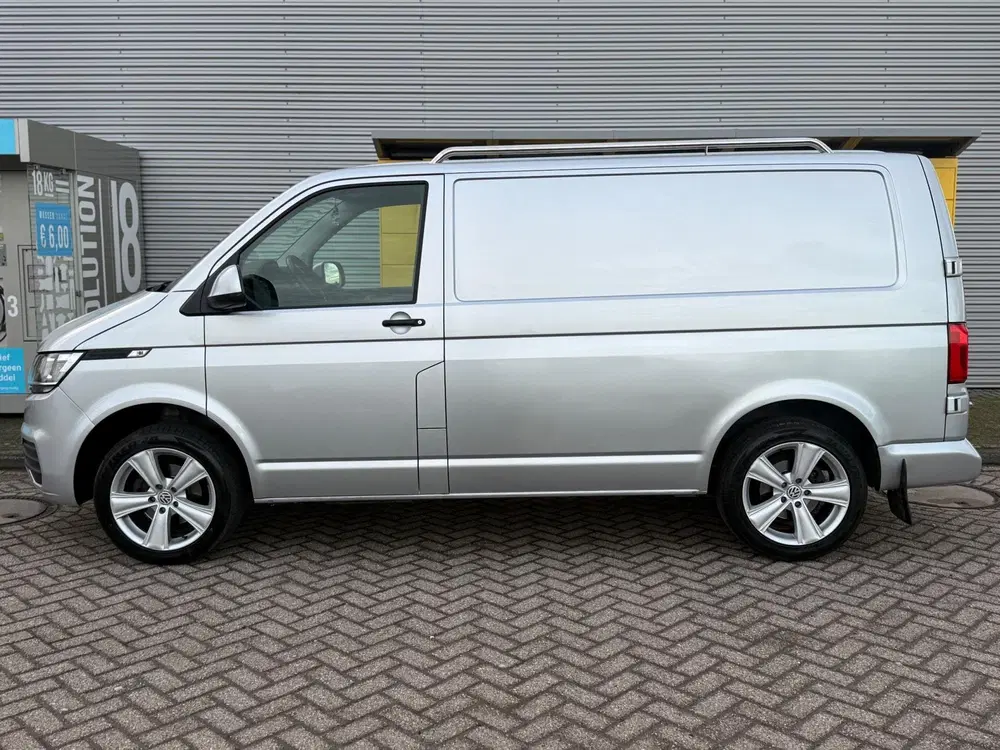 Volkswagen Transporter 2.0 TDI L1H1 150PK Automaat Highline uit 2019, foto 8