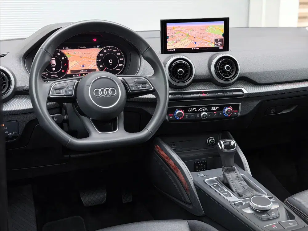 Audi Q2 35 TFSI S Edition Pano uit 2023, foto 12