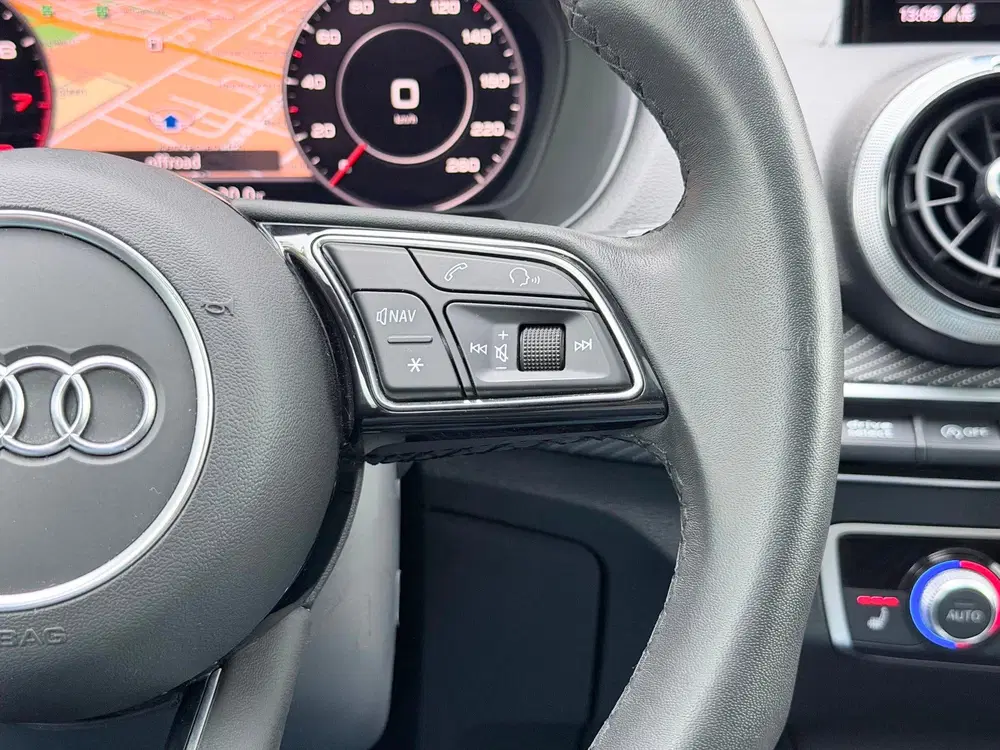 Audi Q2 35 TFSI S Edition Pano uit 2023, foto 15