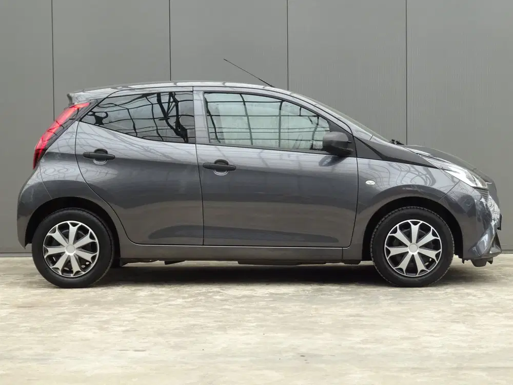 Toyota Aygo 1.0 VVT-i x-fun * EXTRA GETINT GLAS * VOLL uit 2022, foto 8