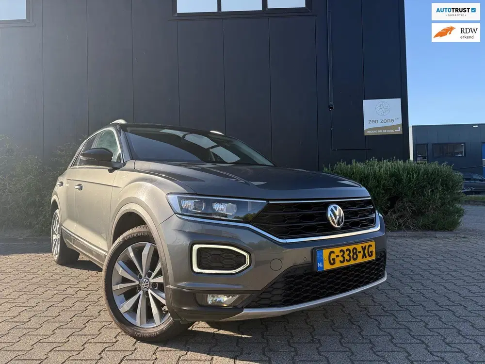 Volkswagen T-Roc 1.6 TDI Style Business (RIJKLAAR) uit 2019