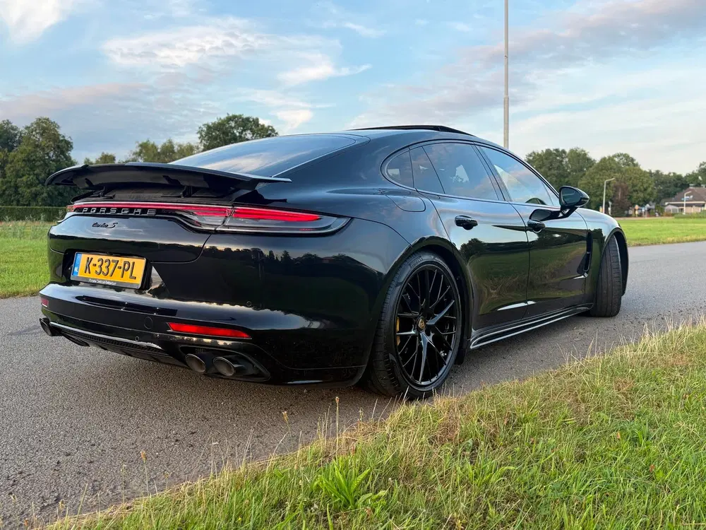Porsche Panamera 4.0 Turbo S E-Hybrid 700 PK uit 2021, foto 10