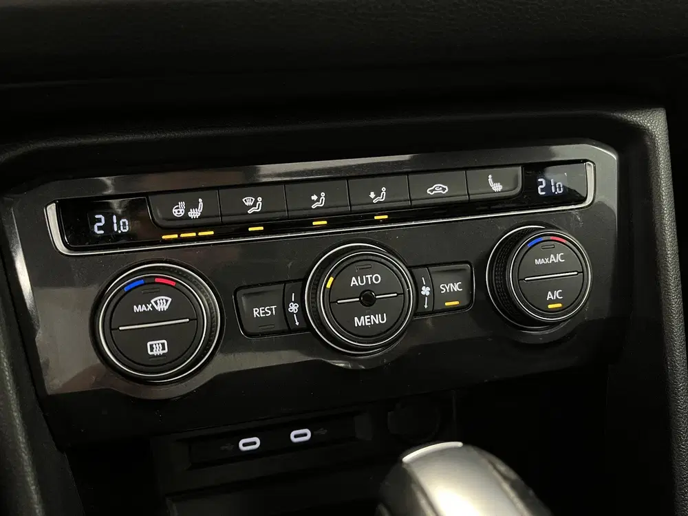 Volkswagen Tiguan Allspace 1.5 TSI R-line Black Style uit 2021, foto 13