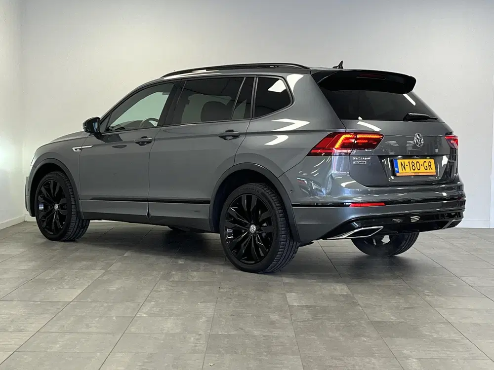 Volkswagen Tiguan Allspace 1.5 TSI R-line Black Style uit 2021, foto 6