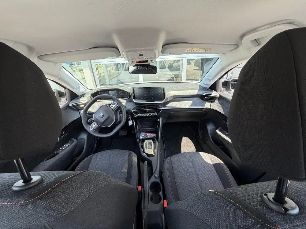 Peugeot 208 1.2 Hybrid 110 e-DCS6 Business uit 2026, foto 15
