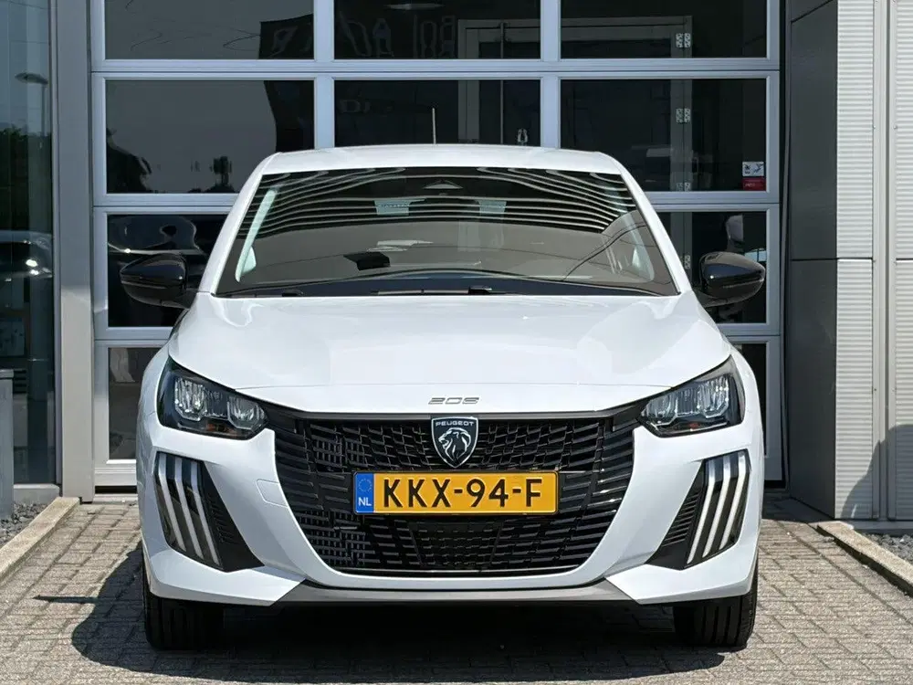 Peugeot 208 1.2 Hybrid 110 e-DCS6 Business uit 2026, foto 2