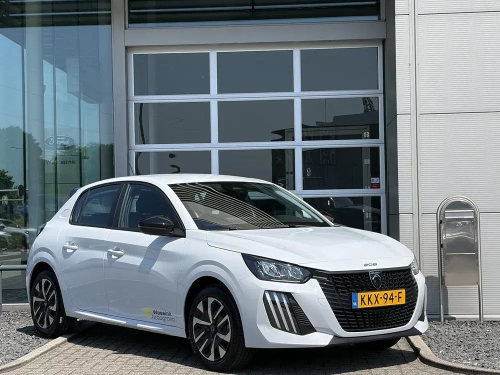 Peugeot 208 1.2 Hybrid 110 e-DCS6 Business uit 2026, foto 3