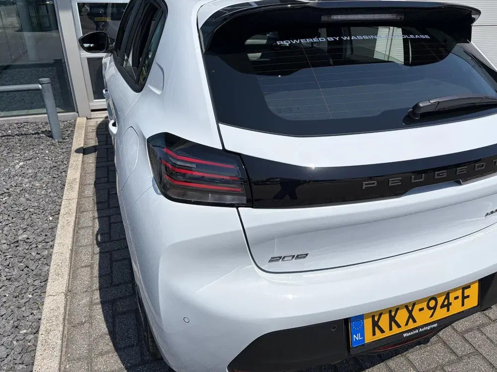 Peugeot 208 1.2 Hybrid 110 e-DCS6 Business uit 2026, foto 9