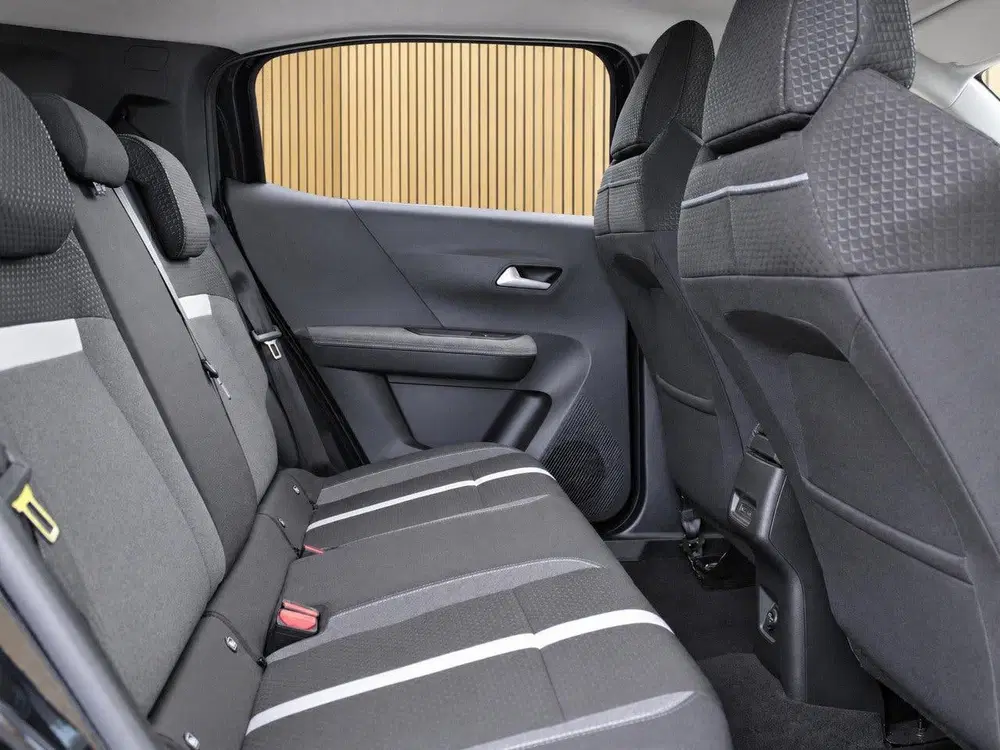 Opel Frontera 1.2 Turbo Hybrid GS uit 2025, foto 8