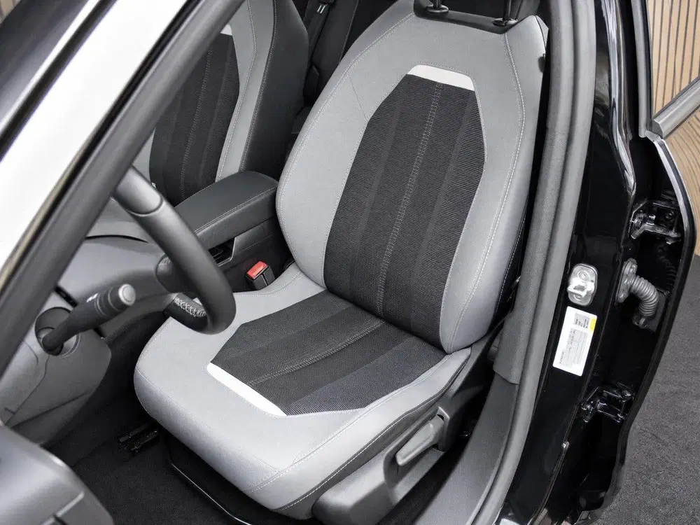 Opel Mokka Business Elegance 50-kWh uit 2022, foto 7