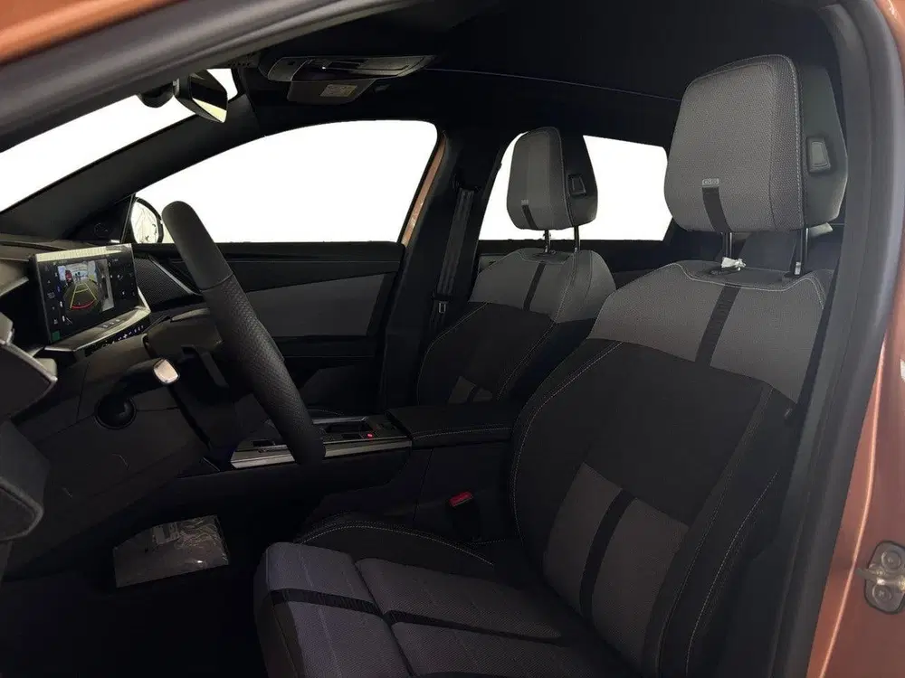 Opel Grandland Business Edition 1.6 Turbo Plug-in-Hybrid uit 2026, foto 10
