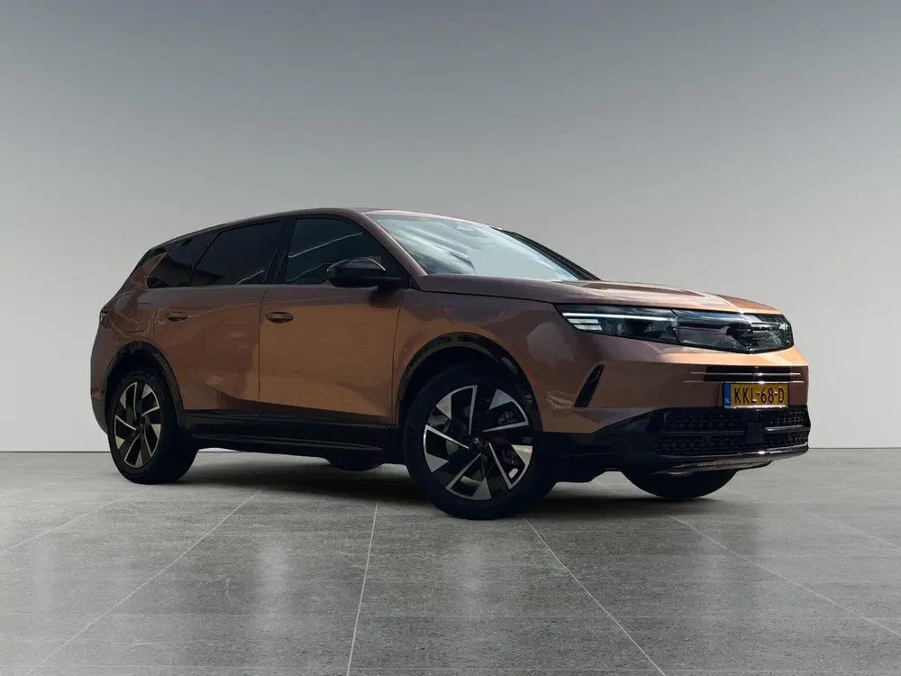 Opel Grandland Business Edition 1.6 Turbo Plug-in-Hybrid uit 2026, foto 3