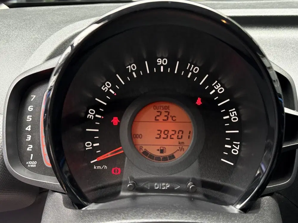 Peugeot 108 5-deurs Allure 1.0 e-VTi 72pk uit 2020, foto 15