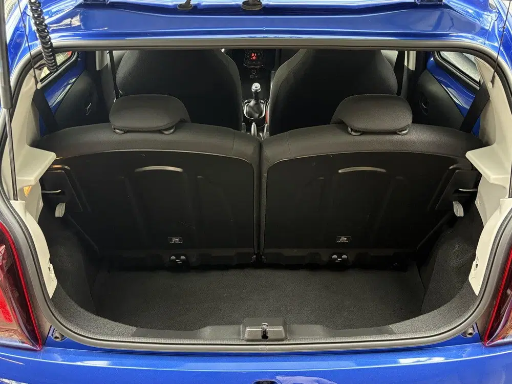 Peugeot 108 5-deurs Allure 1.0 e-VTi 72pk uit 2020, foto 5