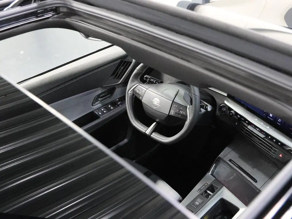 Opel Grandland 1.6 Turbo 195PK Plug-in-Hybrid GS uit 2025, foto 9