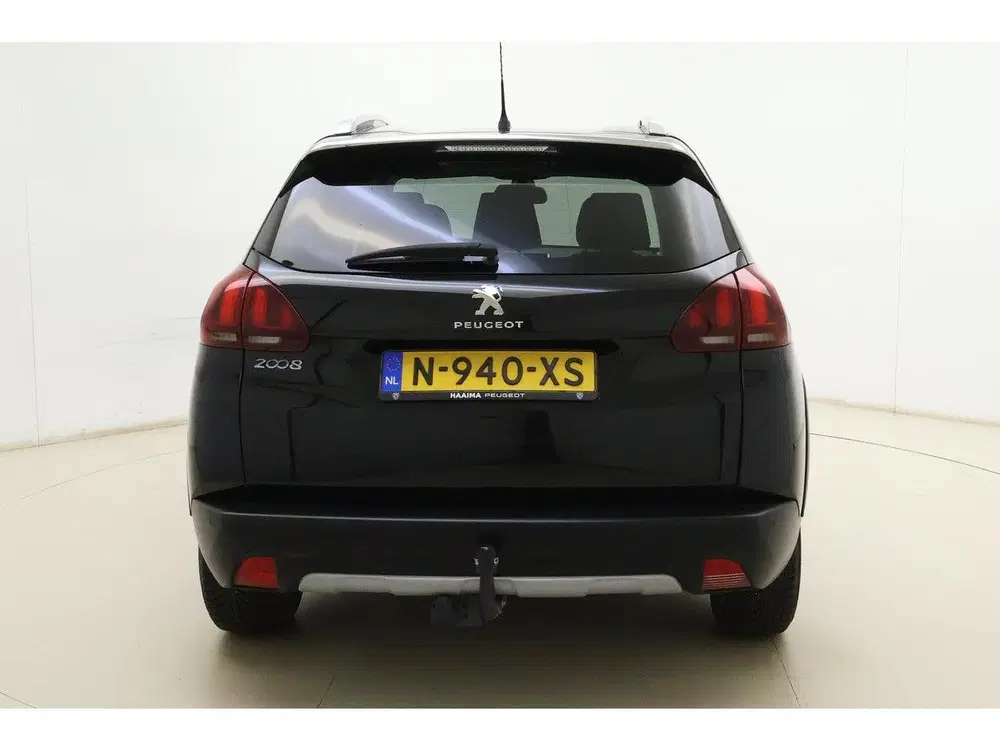 Peugeot 2008 1.2 PureTech Allure uit 2019, foto 11