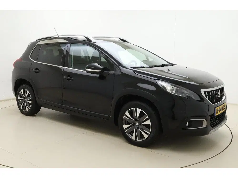 Peugeot 2008 1.2 PureTech Allure uit 2019, foto 8