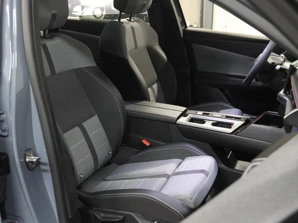 Opel Grandland 1.6 Turbo 195PK Plug-in-Hybrid GS uit 2025, foto 11