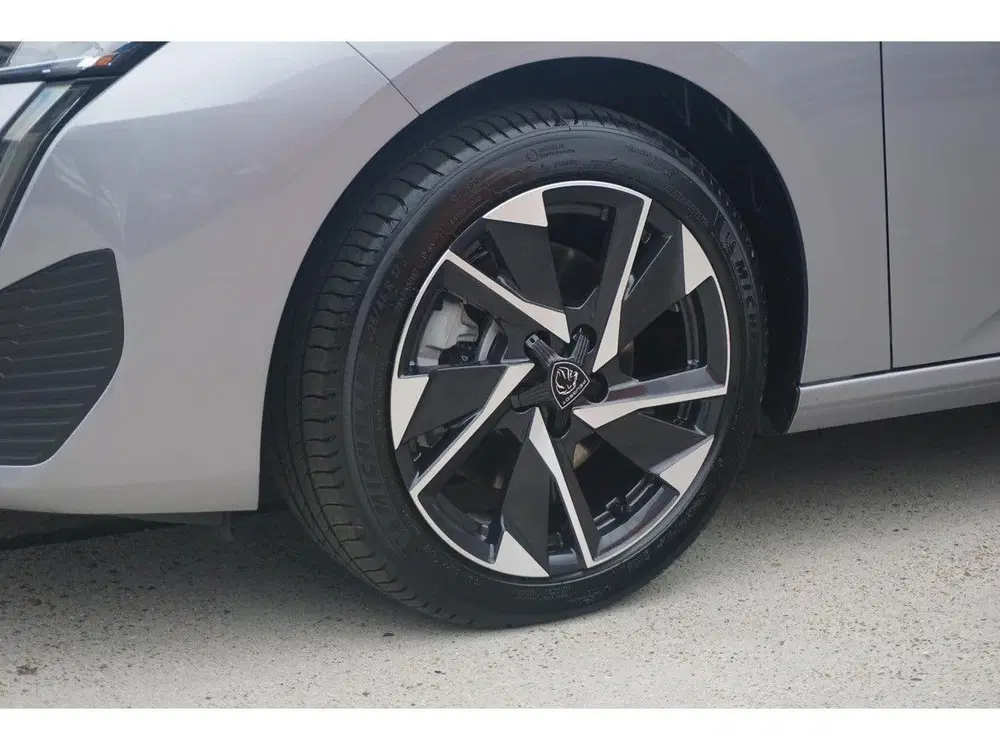 Peugeot 308 SW 1.2 Hybrid 136 e-DCS6 Allure (bj 2024) uit 2024, foto 8