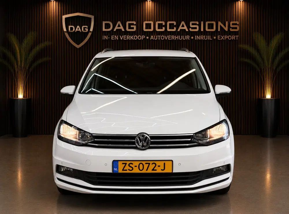 Volkswagen Touran 1.5 TSI 150PK uit 2019, foto 2