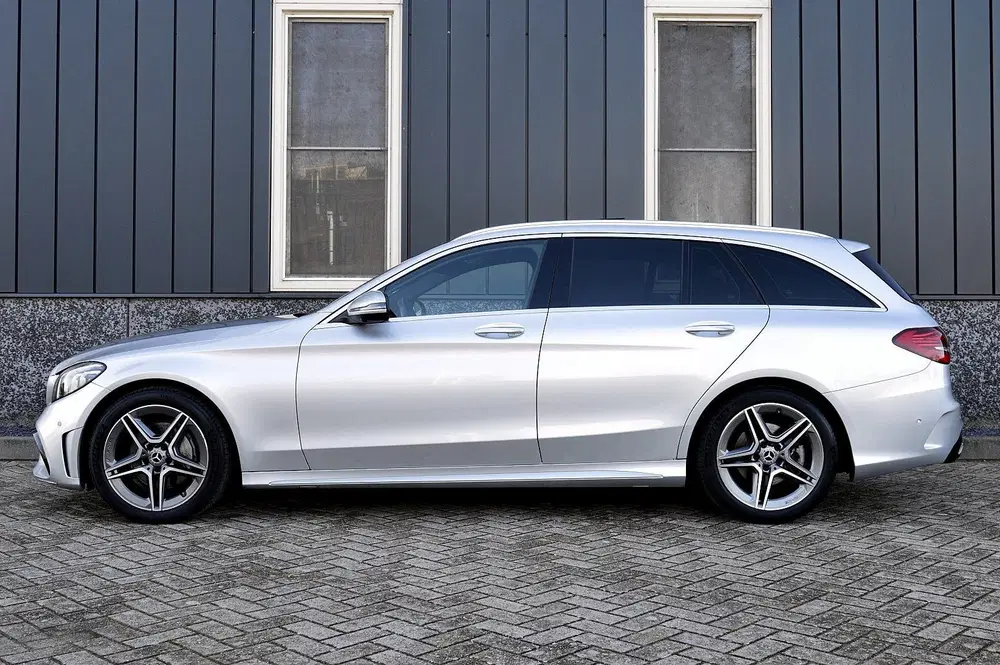 Mercedes-Benz C-Klasse 180 AMG-Line Rijklaarprijs-Gar uit 2019, foto 2